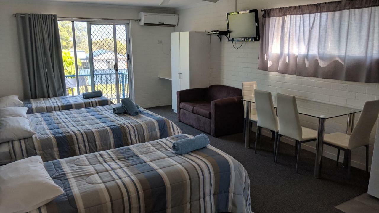 Harrington Village Motel Manning Point Exterior foto